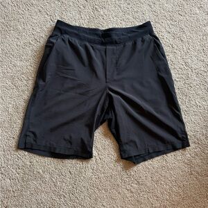 Men's Medium Lululemon 9” Black Shorts